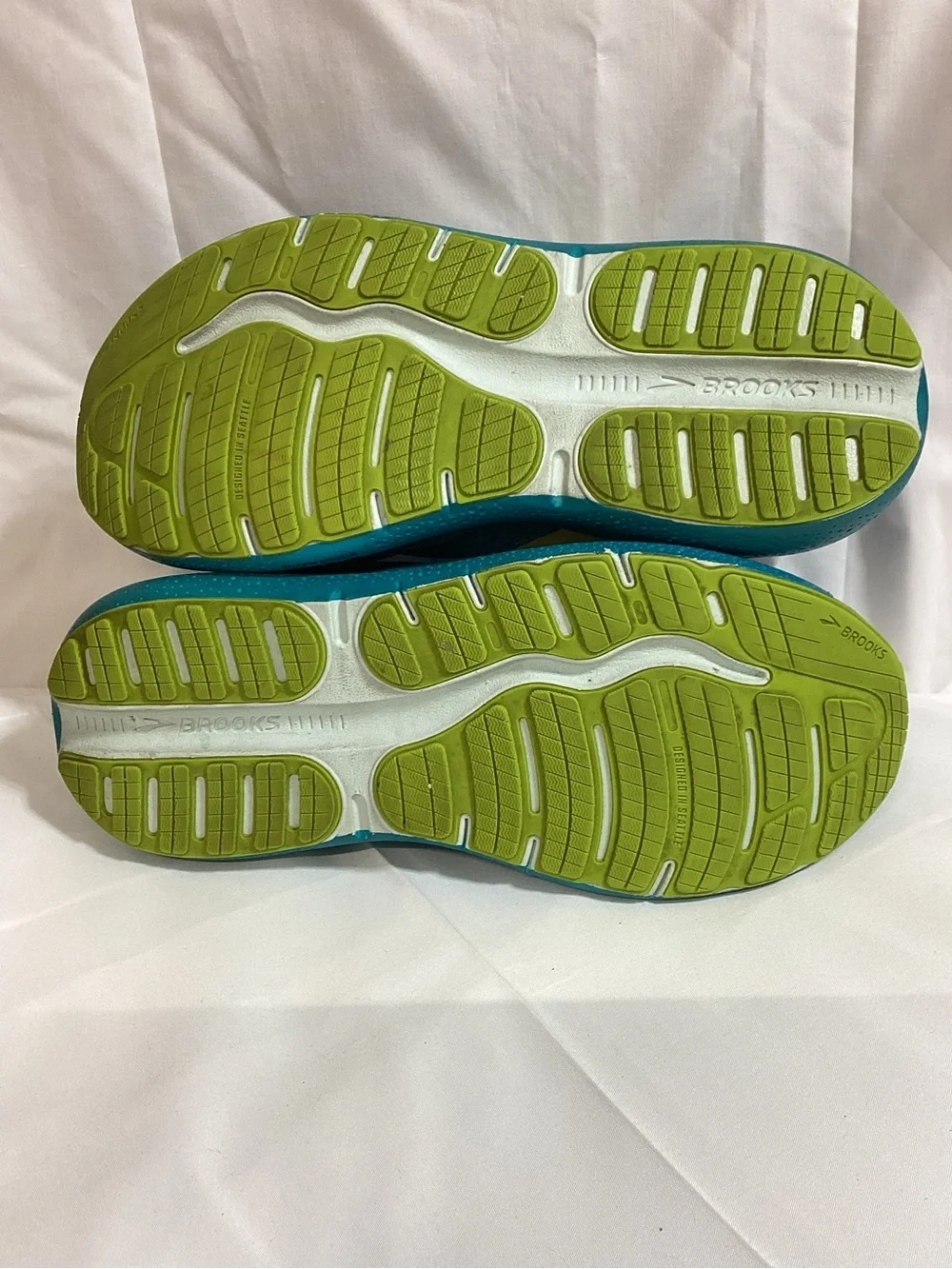 Brooks Ghost Max 2 run Disney SS Women's Teal Running Shoes